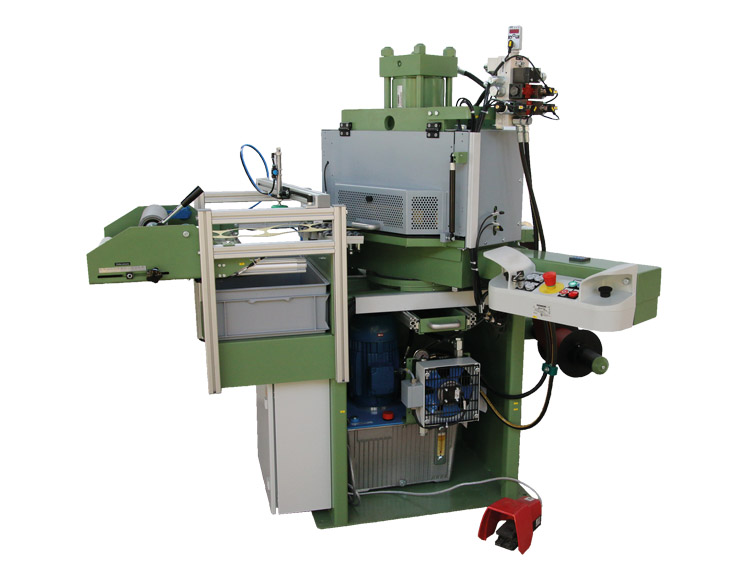 Punching machine type SSQ for narrow rolls